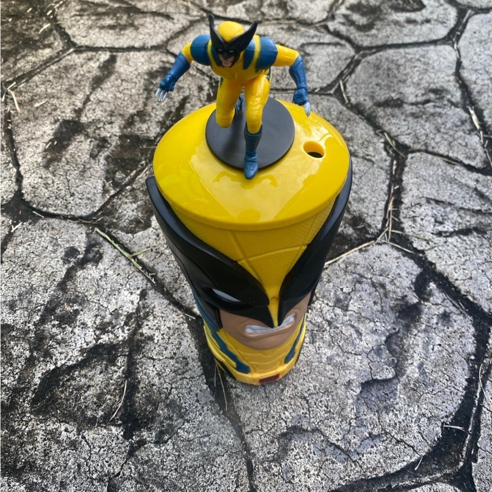 Exclusive 2024 Marvel Deadpool Wolverine x AMC Drink Tumbler w/ Lid & Topper